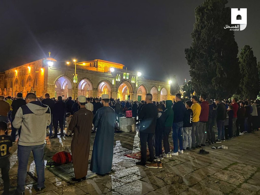 מסגד אל אקצה תפילת מאמינים בחודש הרמאדן Ramadan 